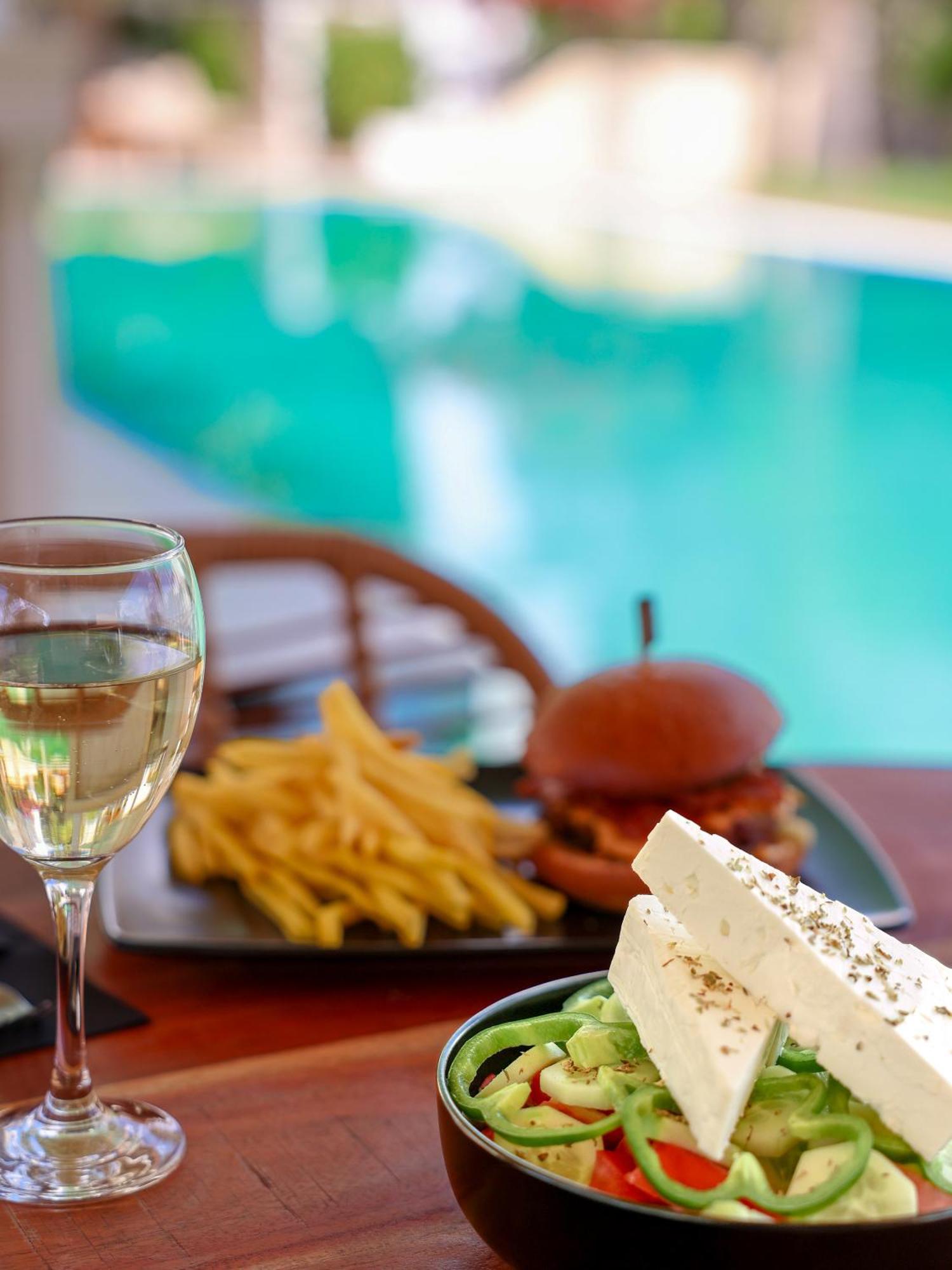 Vergina Apartments & Suites Малиа Экстерьер фото